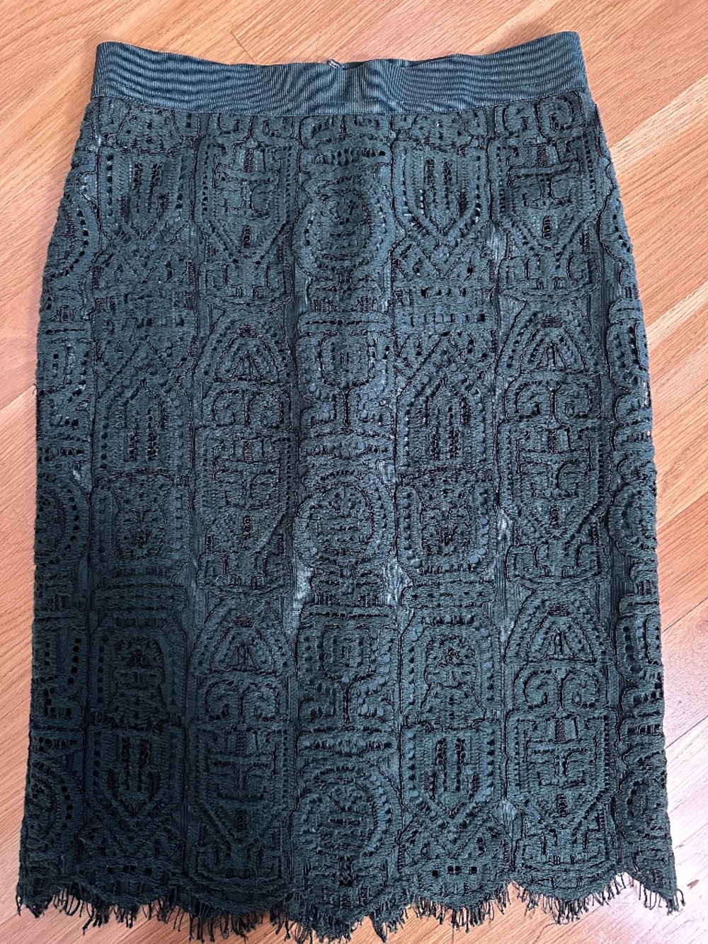Ann Taylor forest green lace pencil skirt 2P